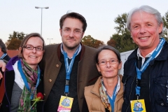 HannoverOktoberfestFassanstich, Prominente, Umzug(Foto/Rainer Surrey)