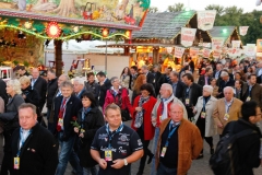 HannoverOktoberfestFassanstich, Prominente, Umzug(Foto/Rainer Surrey)