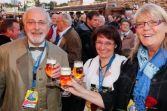 HannoverOktoberfestFassanstich, Prominente, Umzug(Foto/Rainer Surrey)