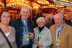 HannoverOktoberfestFassanstich, Prominente, Umzug(Foto/Rainer Surrey)