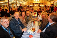 HannoverOktoberfestFassanstich, Prominente, Umzug(Foto/Rainer Surrey)