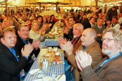 HannoverOktoberfestFassanstich, Prominente, Umzug(Foto/Rainer Surrey)