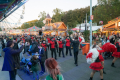 Oktoberfest2022_Fanfarenzug_by_SvenKeuntje_55