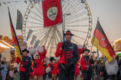 Oktoberfest2022_Fanfarenzug_by_SvenKeuntje_56