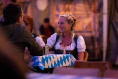 Oktoberfest2022_MissDirndl_by_SvenKeuntje_02