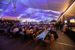 Oktoberfest2022_MissDirndl_by_SvenKeuntje_56